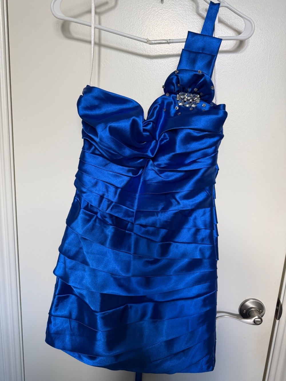 One-Shoulder Royal Blue Satin Party Dress with Embellishment